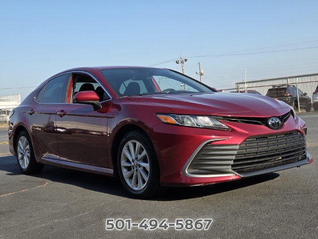 Used 2021 Toyota Camry LE FWD image 7