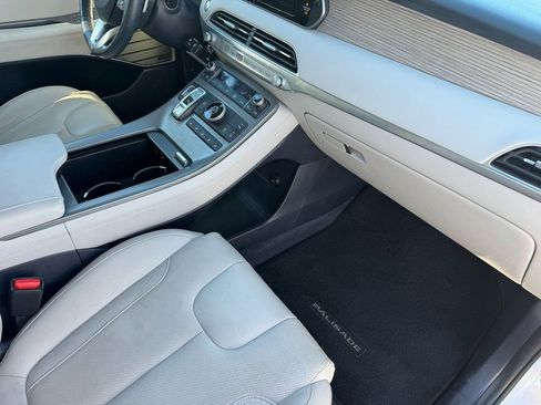 Used 2021 Hyundai Palisade Limited image 13