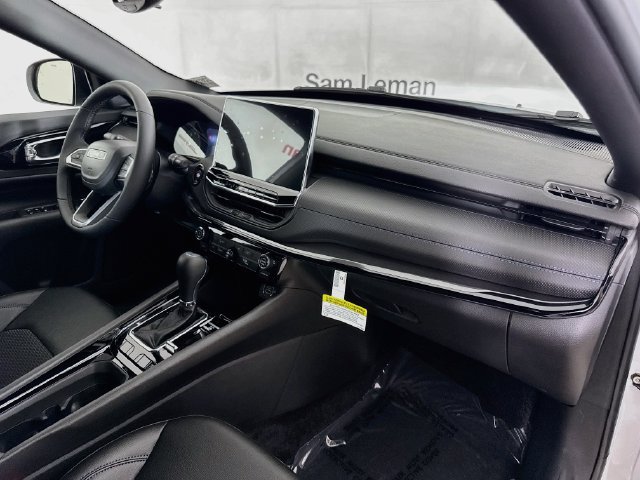New 2026 Jeep Compass Latitude AWD/4WD image 26