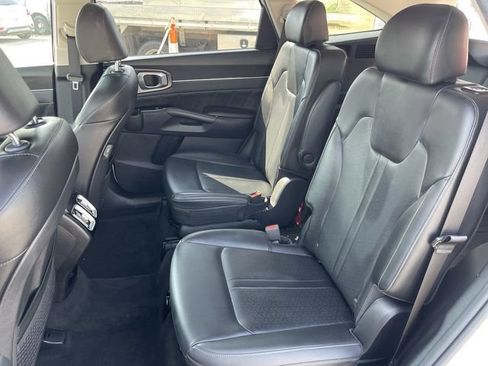 Used 2023 Kia Sorento SX AWD/4WD image 23