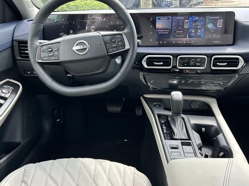 New 2026 Nissan Sentra SL w/ Floor Mat Package FWD image 24