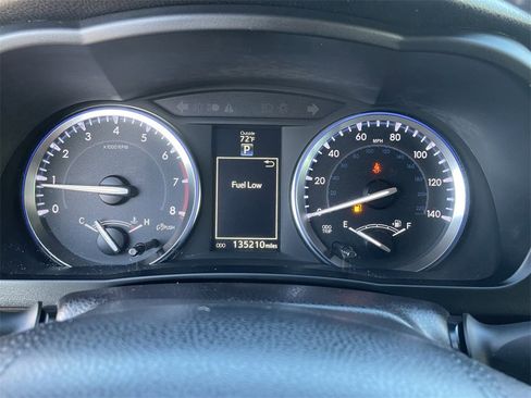 Used 2015 Toyota Highlander XLE image 28