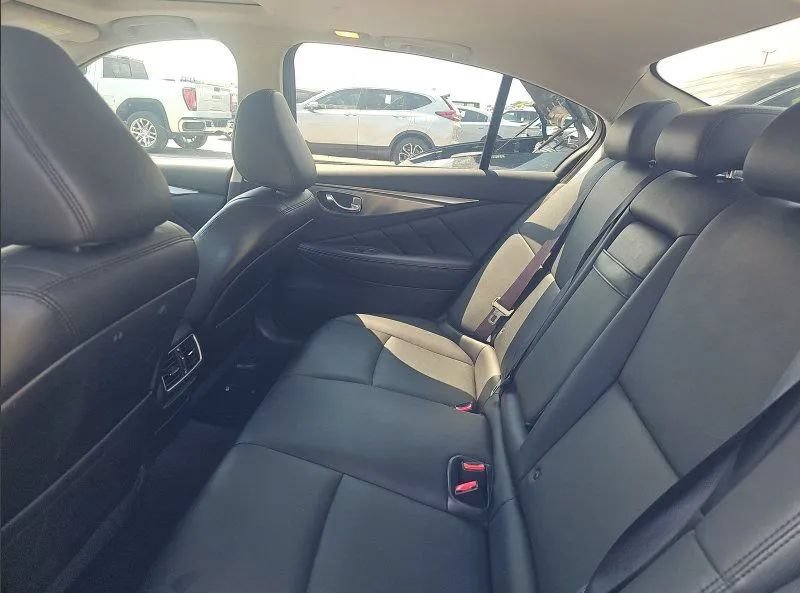 Used 2017 INFINITI Q50 3.0t Premium AWD/4WD image 8