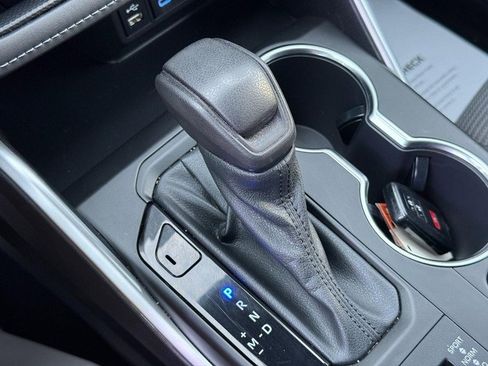 Used 2022 Toyota Highlander L image 27