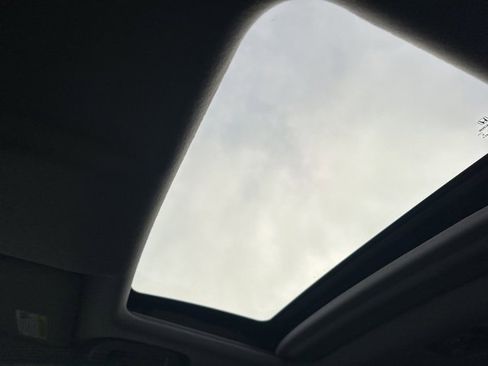 Used 2015 Honda Fit EX-L image 27