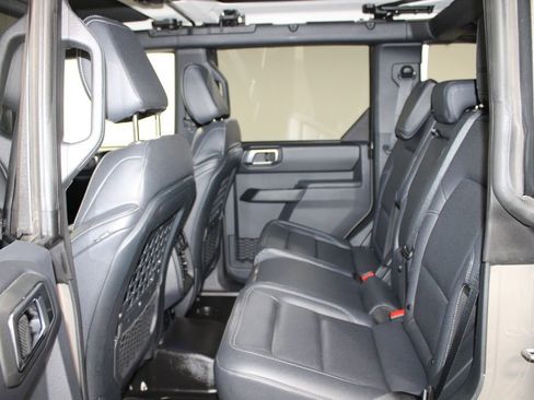 Used 2025 Ford Bronco Badlands AWD/4WD image 26