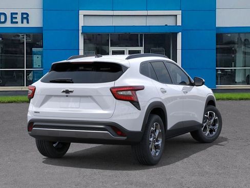 New 2025 Chevrolet Trax LT w/ Driver Confidence Package image 4