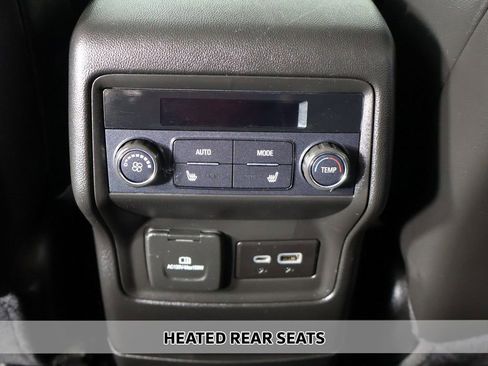 Used 2021 GMC Acadia Denali w/ Denali Technology Package FWD image 11