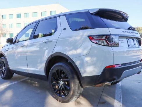 Used 2018 Land Rover Discovery Sport HSE image 5