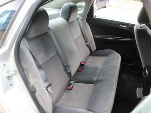 Used 2014 Chevrolet Impala LT image 13