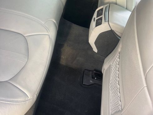Used 2009 Cadillac CTS 3.6 RWD image 16