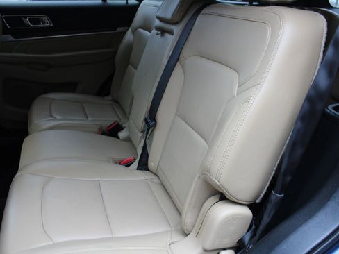 Used 2017 Ford Explorer Limited w/ Equipment Group 301A image 13