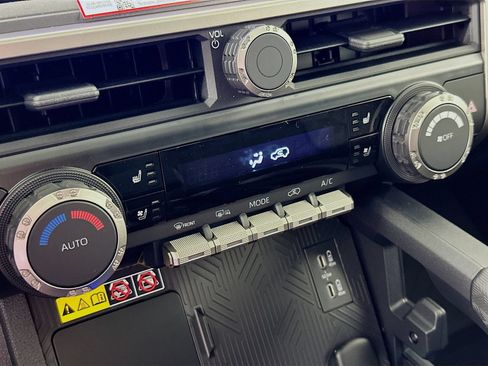 New 2026 Toyota 4Runner TRD Off-Road Premium AWD/4WD image 16