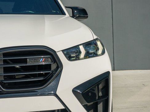 Used 2025 BMW X5 M Competition w/ Executive Package image 27