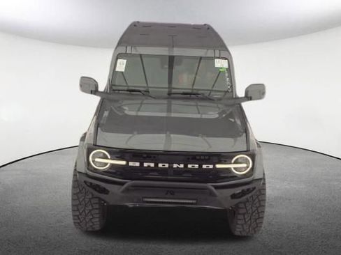 Used 2024 Ford Bronco Outer Banks AWD/4WD image 2