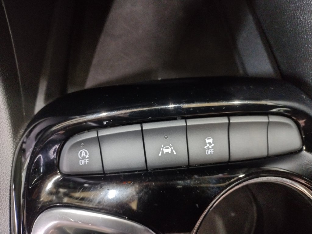 Used 2025 Buick Encore GX Preferred FWD image 23