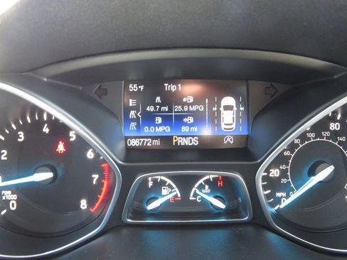 Used 2019 Ford Escape Titanium image 21