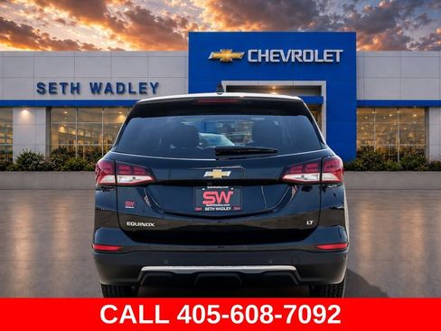 Used 2023 Chevrolet Equinox LT w/ Driver Convenience Package FWD image 6