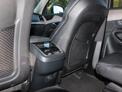 Used 2022 Volvo XC90 T6 Inscription w/ Advanced Package AWD/4WD image 25