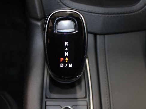 Used 2025 Cadillac XT6 Premium Luxury image 48