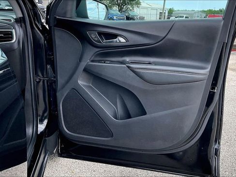Used 2022 Chevrolet Equinox Premier FWD image 29