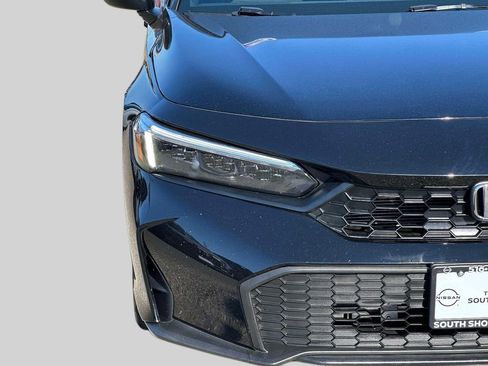 Used 2025 Honda Civic Sport image 10