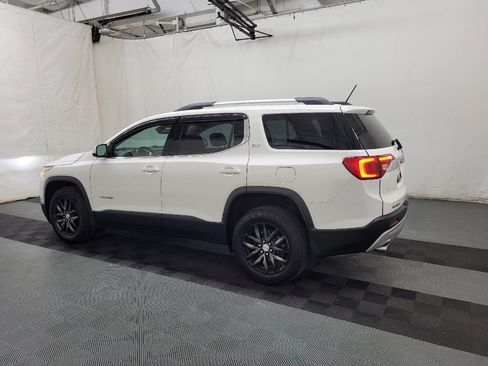 Used 2019 GMC Acadia SLT AWD/4WD image 3