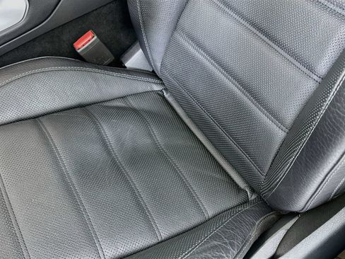 Used 2023 Mercedes-Benz GLS 580 4MATIC image 21