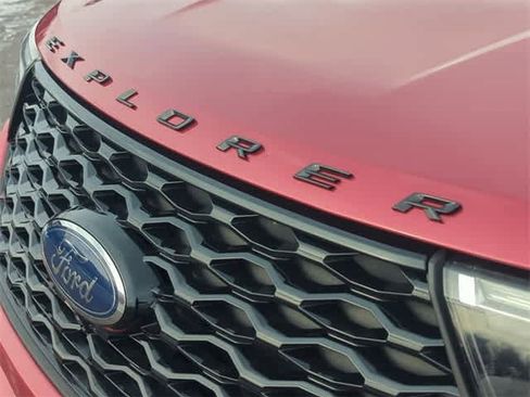 Used 2020 Ford Explorer ST w/ ST Street Pack image 13