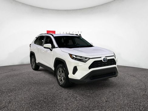 Used 2024 Toyota RAV4 LE image 10