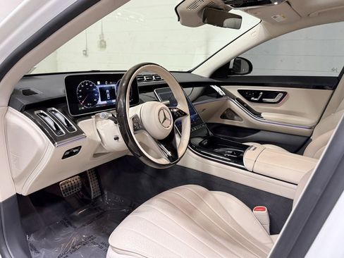 Used 2023 Mercedes-Benz S 500 4MATIC w/ AMG Line image 30