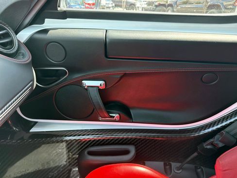 Used 2016 Alfa Romeo 4C Spider RWD image 19
