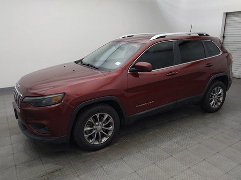 Used 2020 Jeep Cherokee Latitude Plus w/ Comfort/Convenience Group FWD image 2