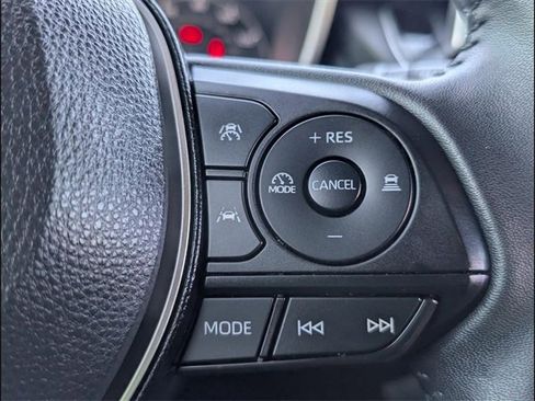 Used 2024 Toyota Corolla SE image 16