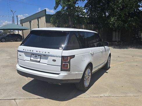 Used 2018 Land Rover Range Rover Supercharged AWD/4WD image 4