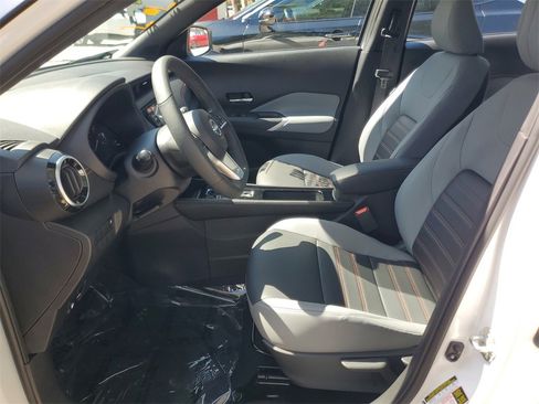 Certified 2024 Nissan Kicks SR w/ SR Premium Package FWD image 15