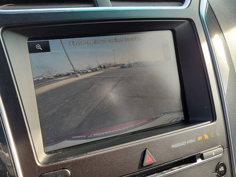 Used 2016 Ford Explorer Sport image 28