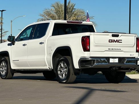 Used 2025 GMC Sierra 1500 SLT image 6