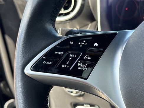 Used 2023 Mercedes-Benz GLC 300 image 31