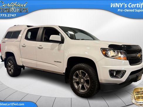 Used 2017 Chevrolet Colorado Z71 AWD/4WD image 3