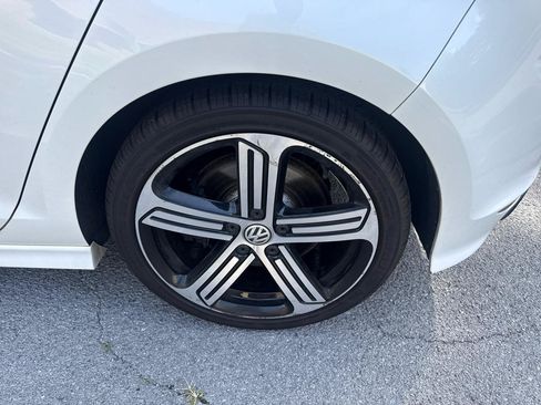 Used 2016 Volkswagen Golf 4-Door AWD/4WD image 34