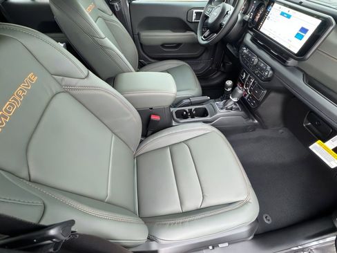 New 2026 Jeep Gladiator Mojave image 10