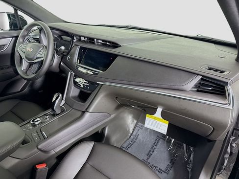 New 2026 Cadillac XT5 Luxury image 27