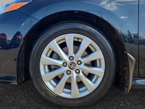 Used 2020 Toyota Camry LE w/ Convenience Package image 3