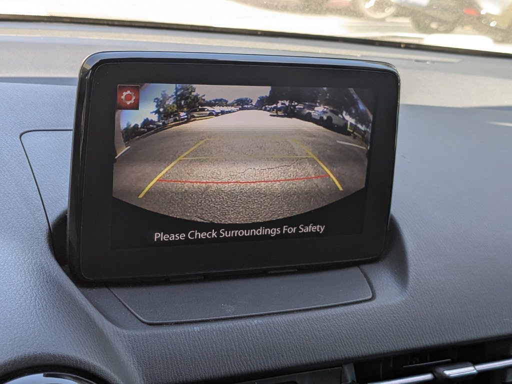 Used 2020 Toyota Yaris XLE FWD image 20