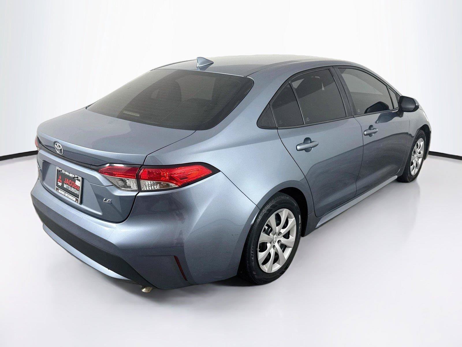 Used 2021 Toyota Corolla LE FWD image 6