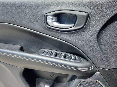 Used 2021 Jeep Compass 80th Special Edition AWD/4WD image 9