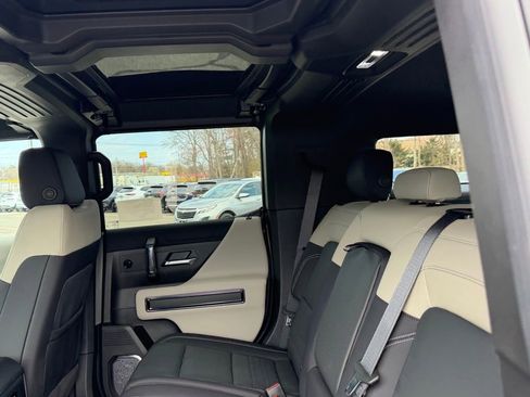 New 2026 GMC Hummer EV SUV AWD/4WD image 10