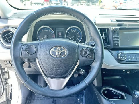 Used 2016 Toyota RAV4 XLE FWD image 18
