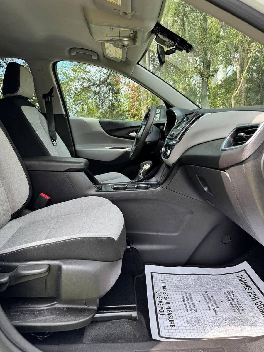 Used 2024 Chevrolet Equinox LS w/ LS Convenience Package FWD image 18